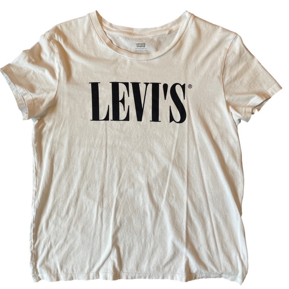 Like New Levi’s Tee